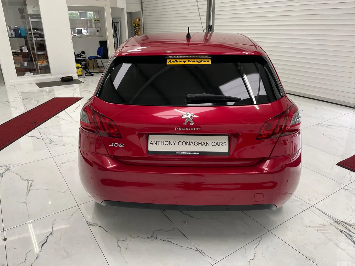Peugeot 308 Hatchback, Diesel, 2018, Red