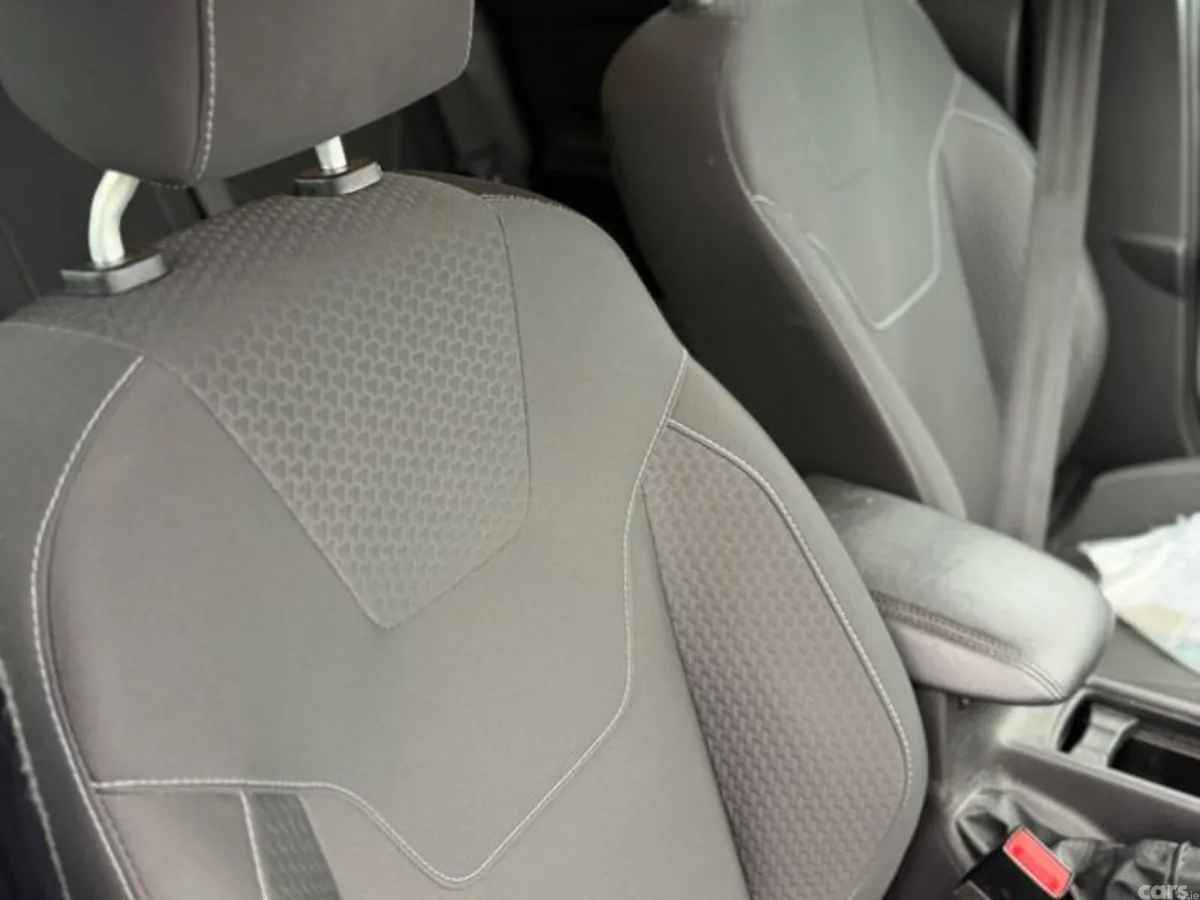 Ford Focus Hatchback, Diesel, 2017, White