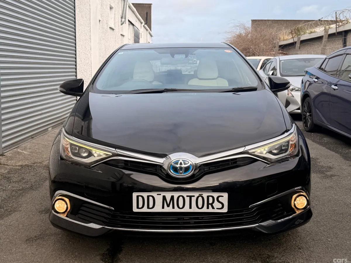 Toyota Auris Hatchback, Petrol Hybrid, 2016, Black