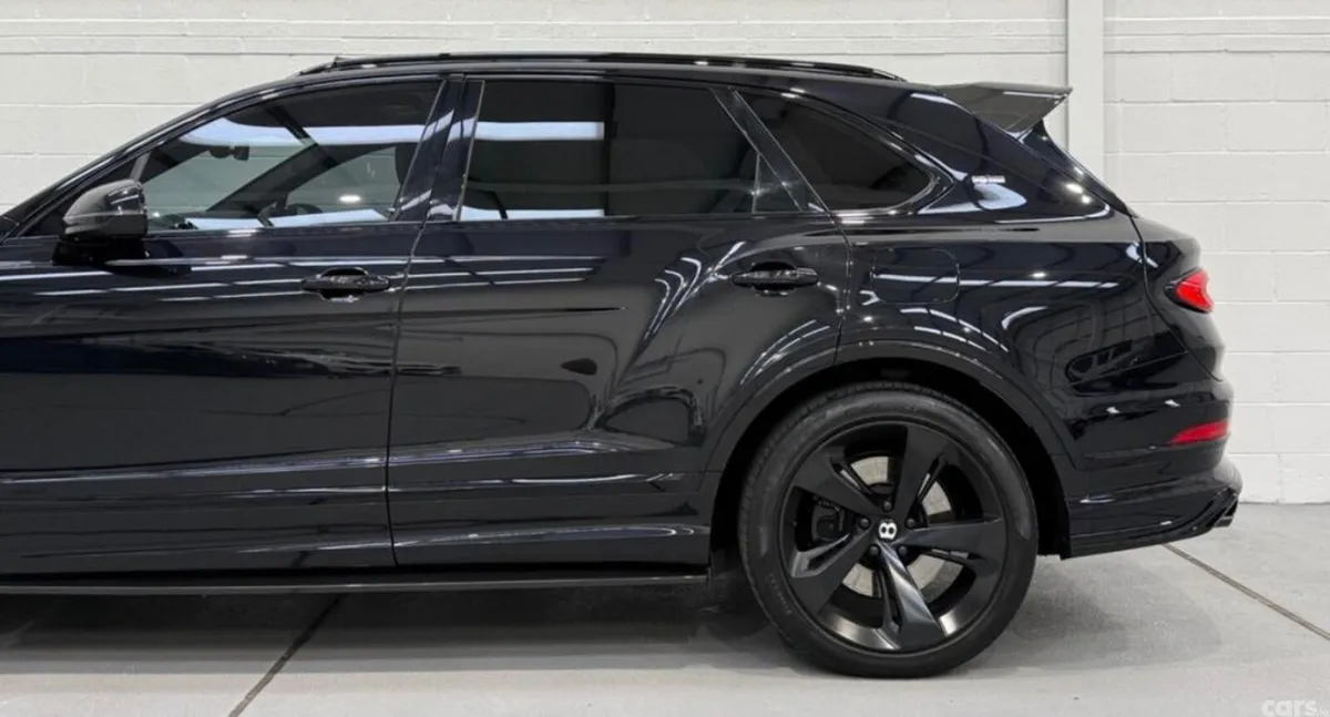 Bentley Bentayga SUV, Petrol Hybrid, 2022, Black