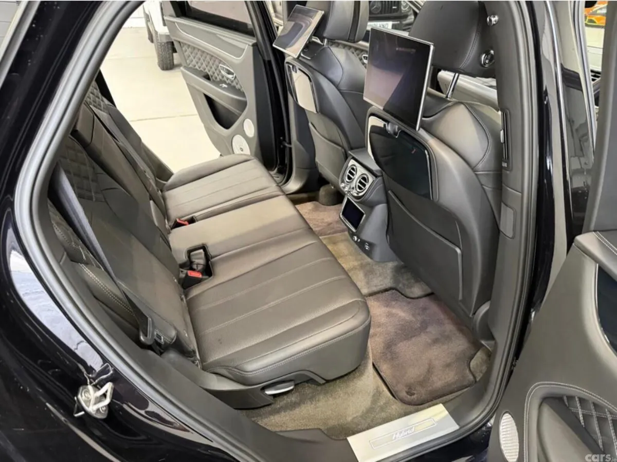 Bentley Bentayga SUV, Petrol Hybrid, 2022, Black