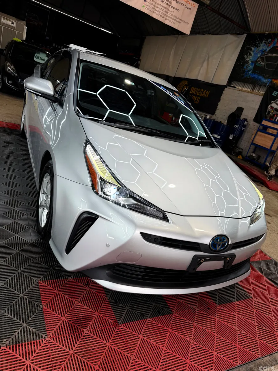 Toyota Prius Saloon, Petrol Hybrid, 2021, Silver