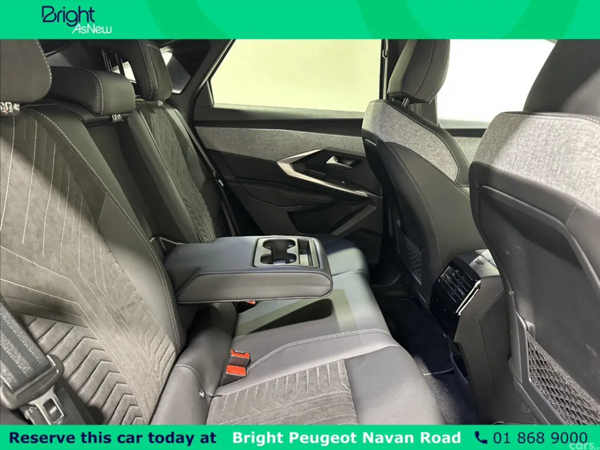 Peugeot 3008 MPV, Electric, 2026, Grey