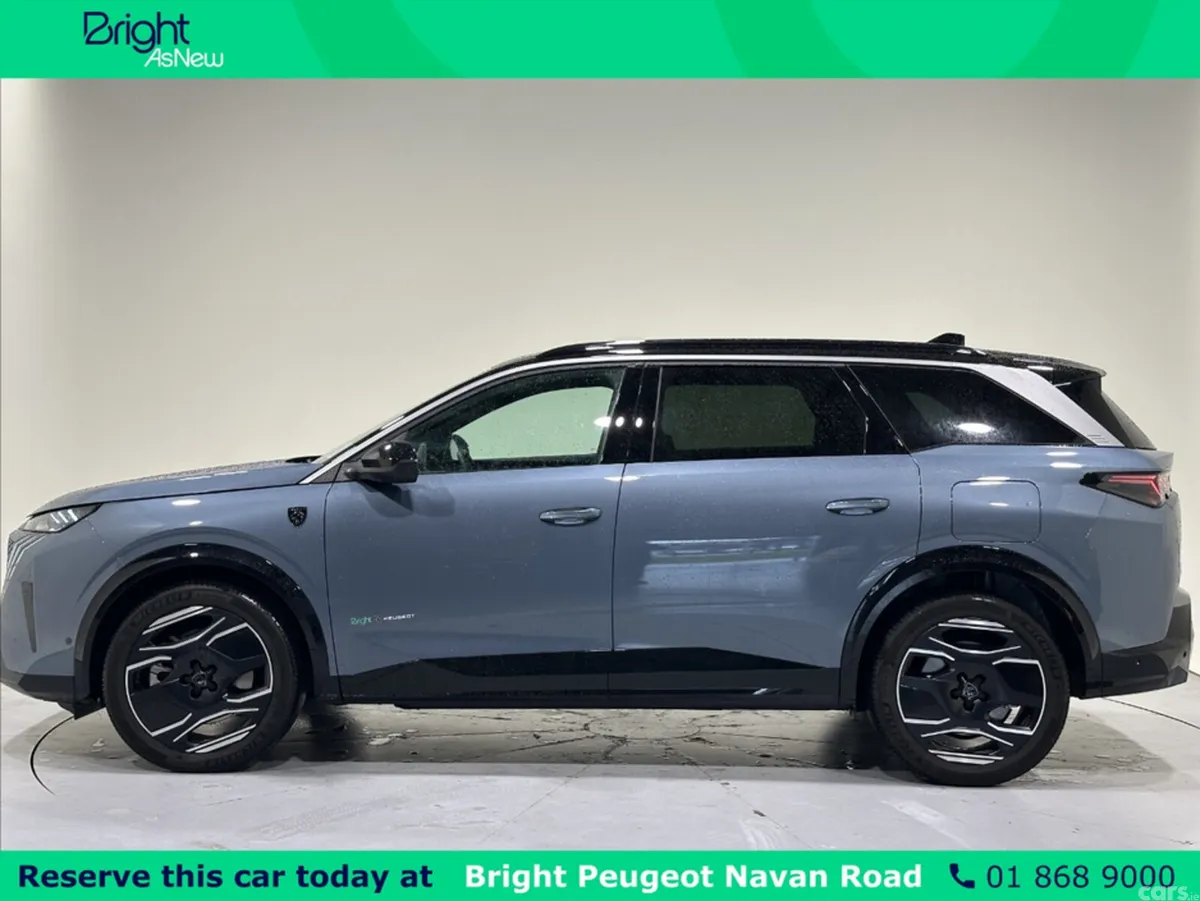Peugeot 5008 SUV, Electric, 2026, Blue