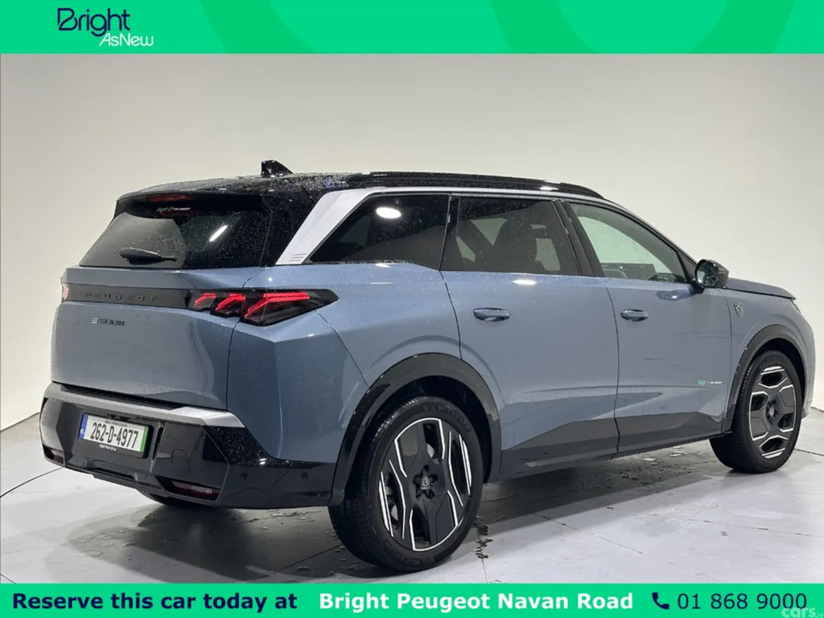 Peugeot 5008 SUV, Electric, 2026, Blue