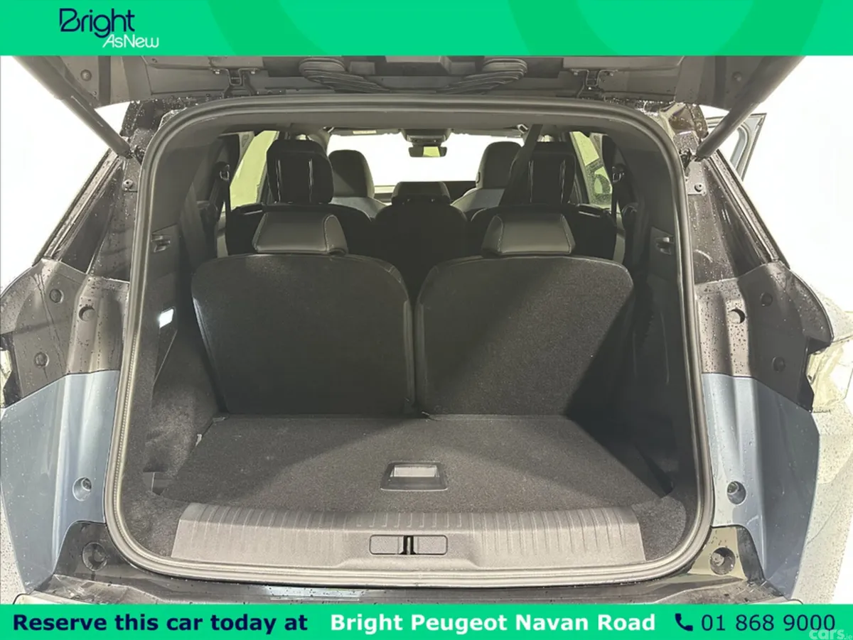 Peugeot 5008 SUV, Electric, 2026, Blue