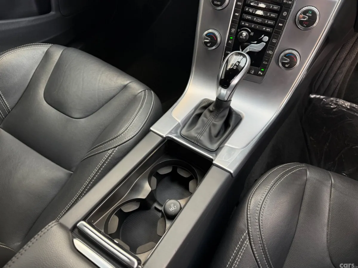 Volvo V60 Estate, Diesel, 2017, Black