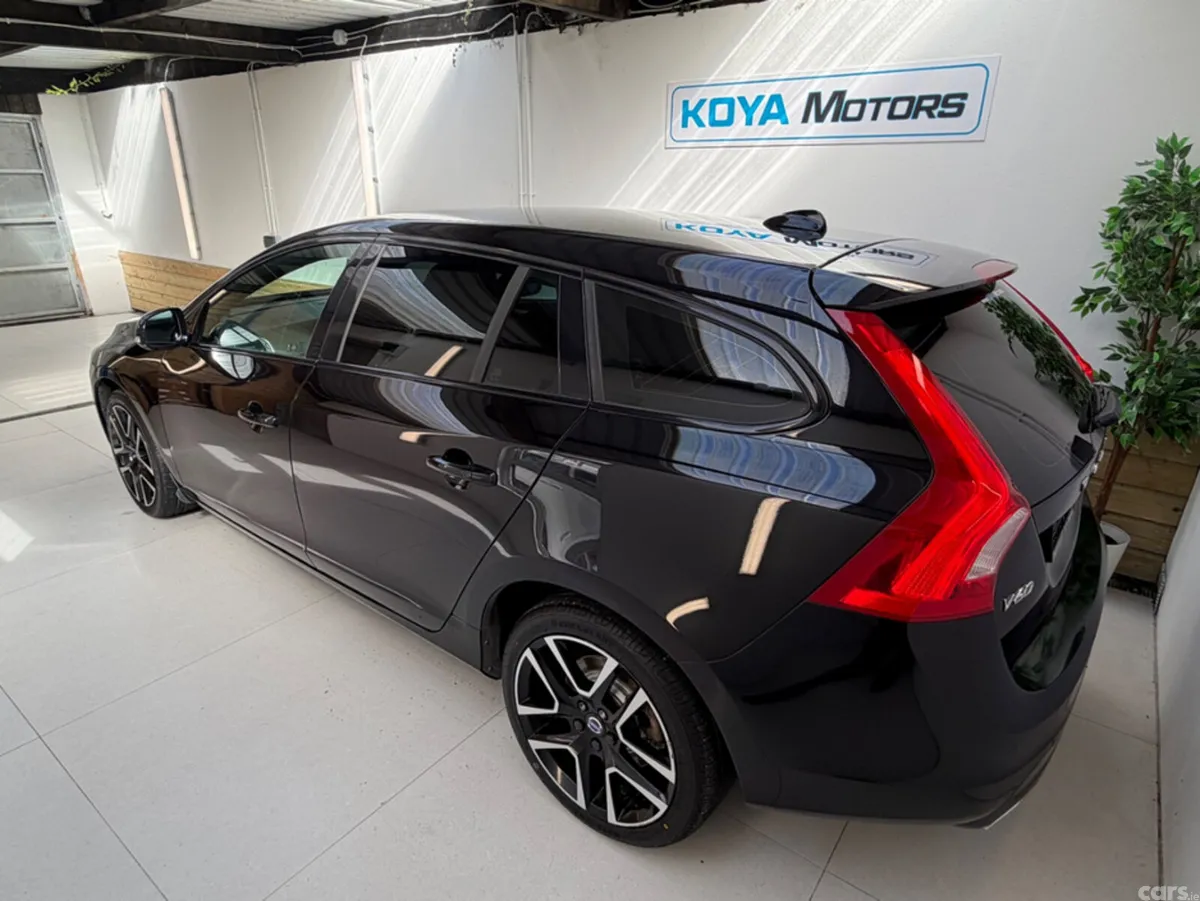 Volvo V60 Estate, Diesel, 2017, Black
