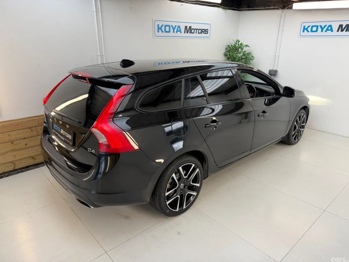 Volvo V60 Estate, Diesel, 2017, Black