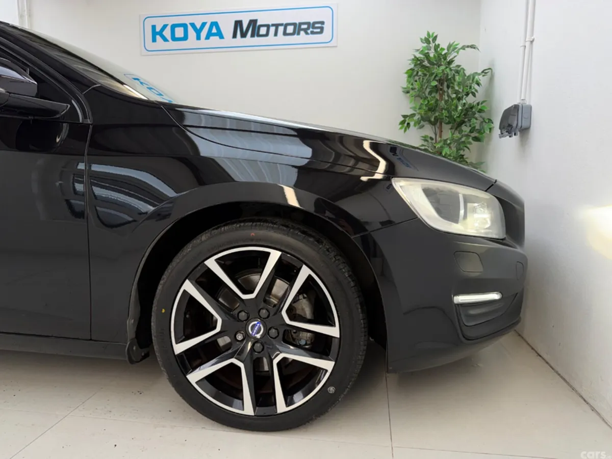 Volvo V60 Estate, Diesel, 2017, Black