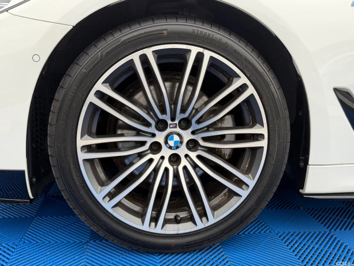 BMW 5-Series Saloon, Diesel, 2018, White