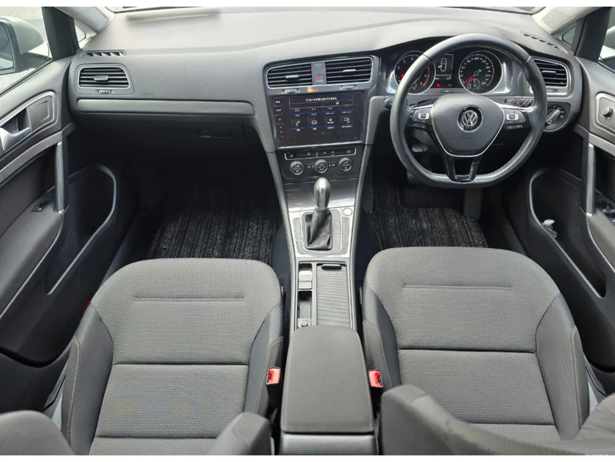 Volkswagen Golf Hatchback, Petrol, 2017, Grey