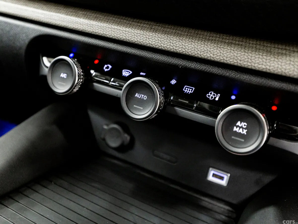 Citroen C5 X Estate, Petrol Plug-in Hybrid, 2025, Grey