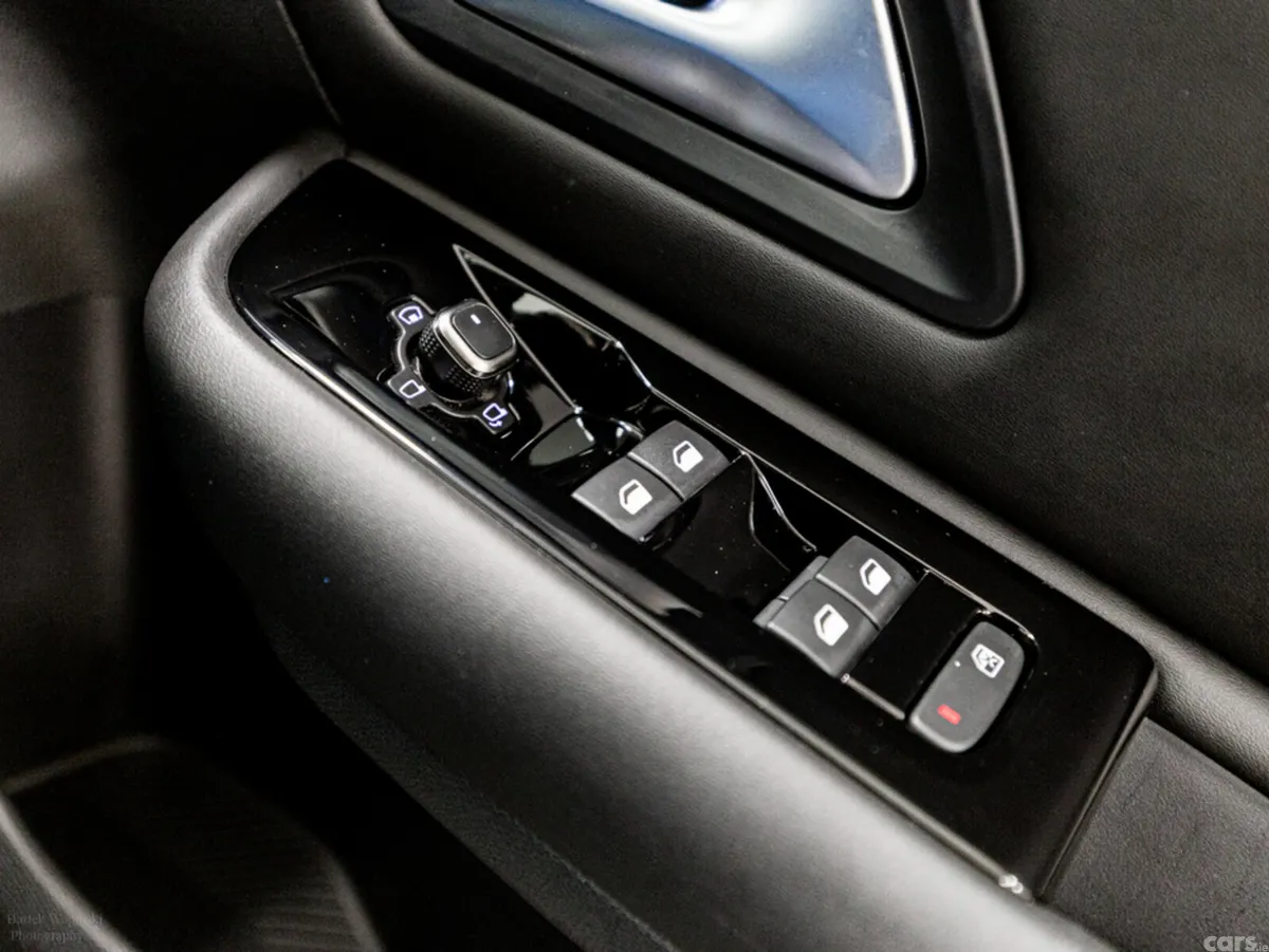 Citroen C5 X Estate, Petrol Plug-in Hybrid, 2025, Grey