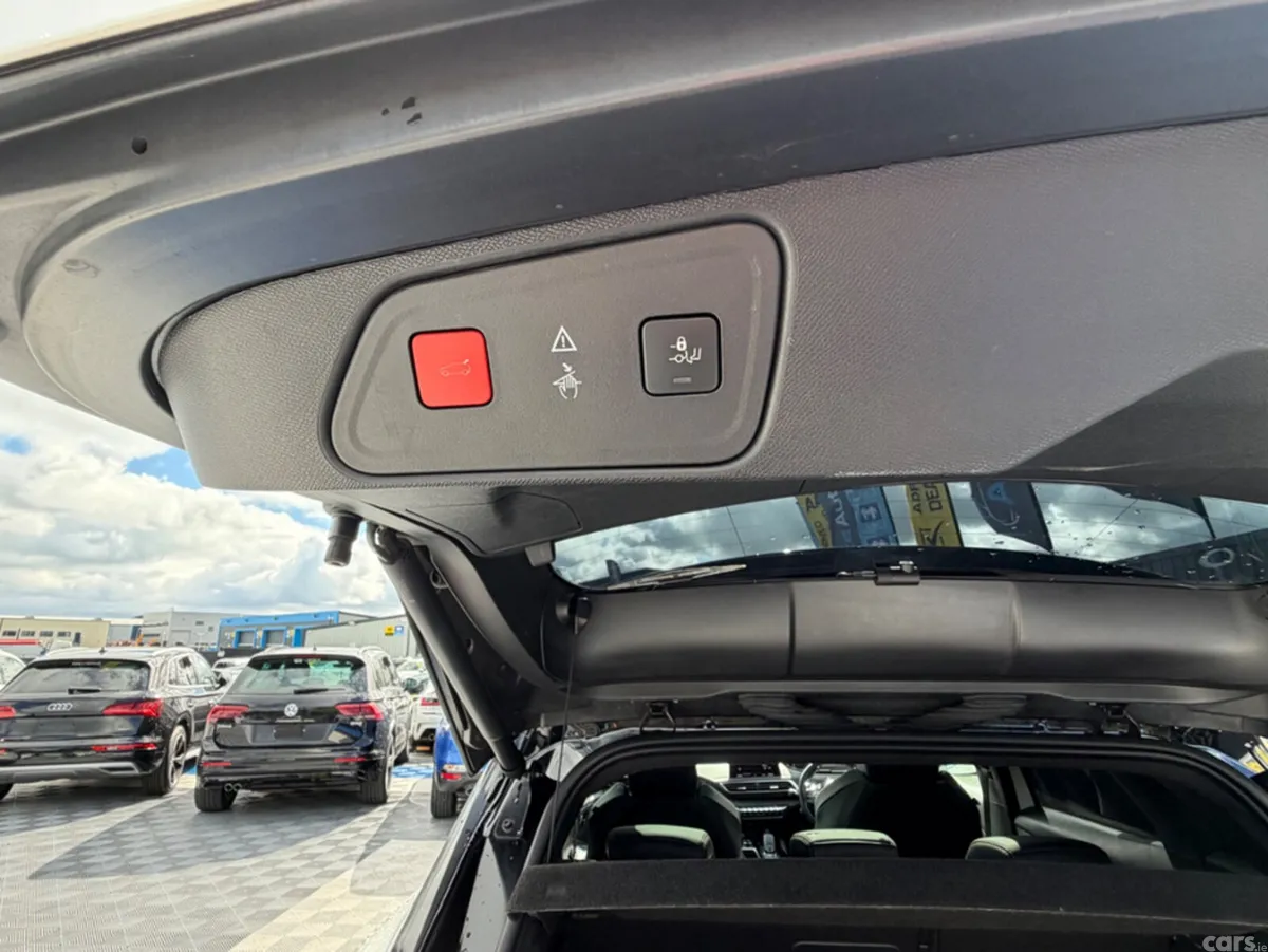 Peugeot 3008 SUV, Diesel, 2018, White
