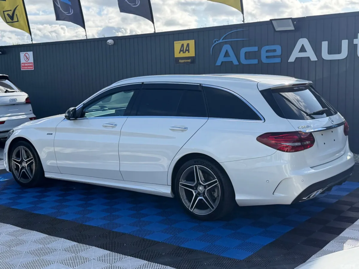 Mercedes-Benz C-Class Estate, Diesel, 2018, White