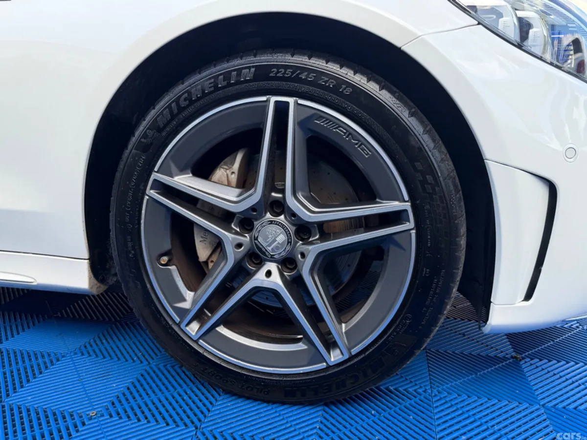 Mercedes-Benz C-Class Estate, Diesel, 2018, White