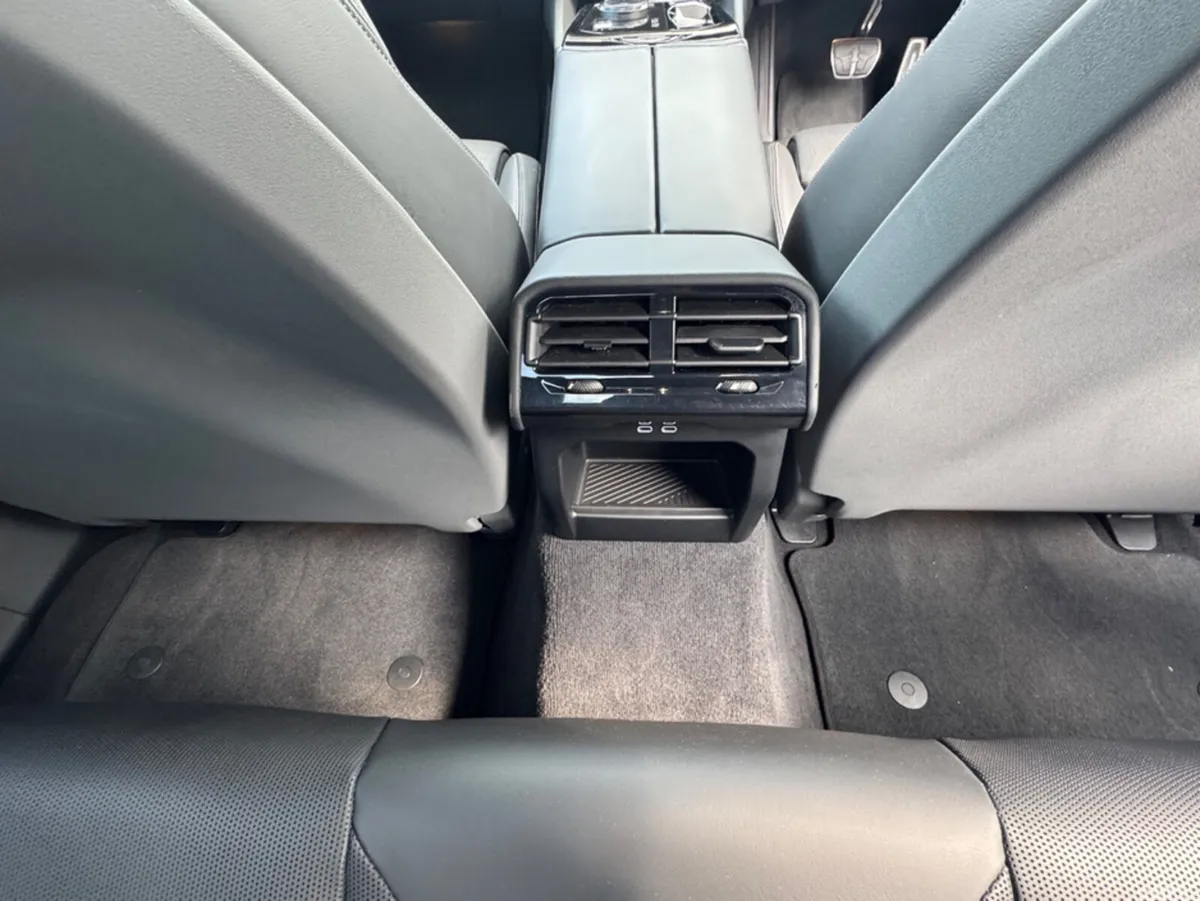 BMW 5-Series Saloon, Petrol Plug-in Hybrid, 2024, Black
