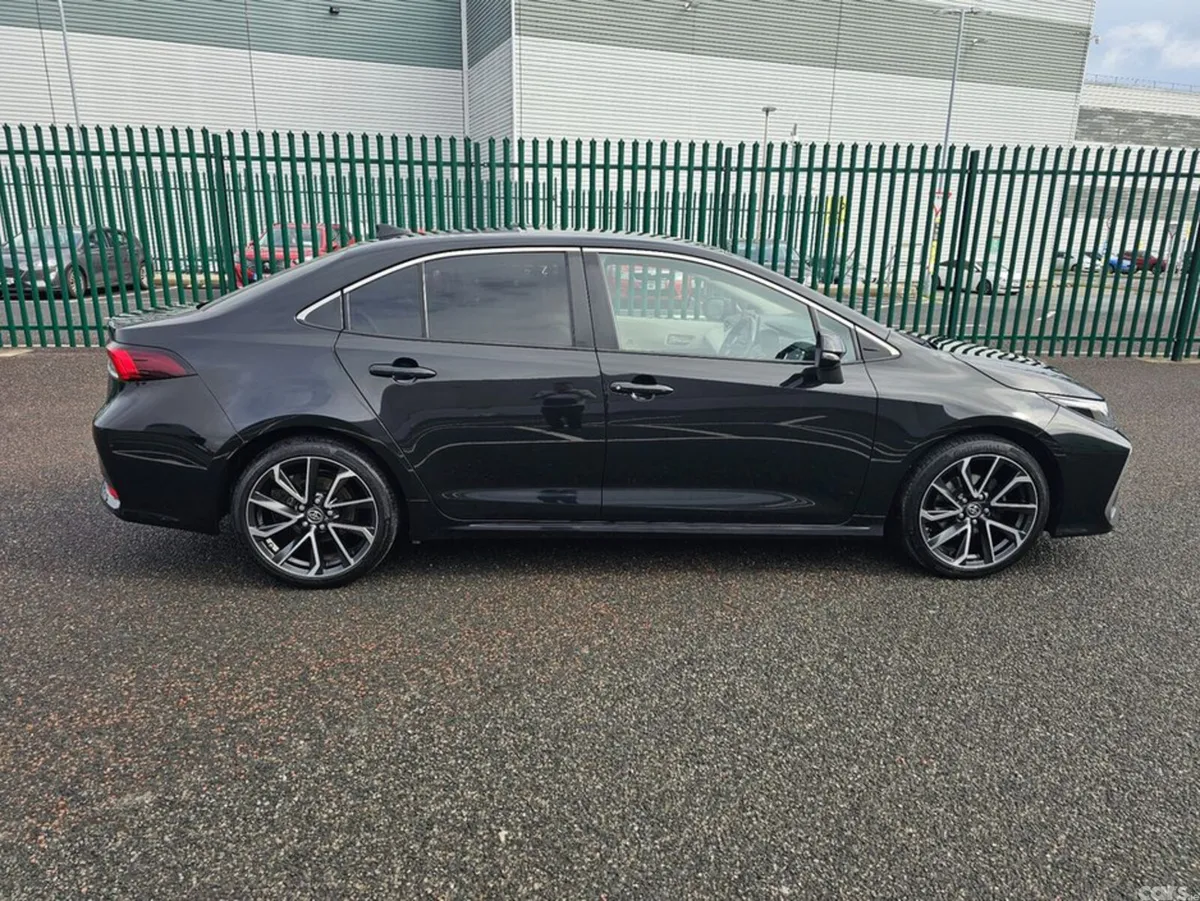 Toyota Corolla Saloon, Petrol Hybrid, 2022, Black