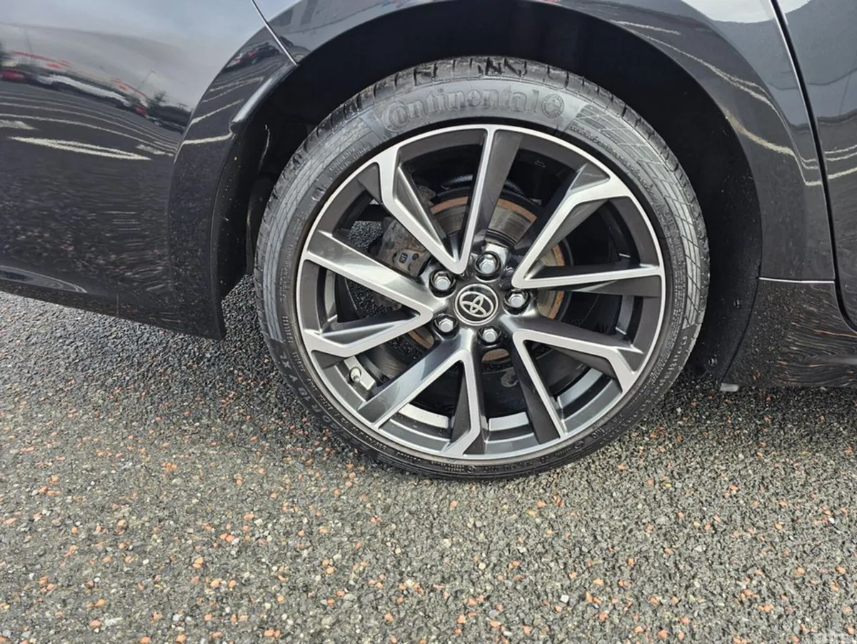 Toyota Corolla Saloon, Petrol Hybrid, 2022, Black