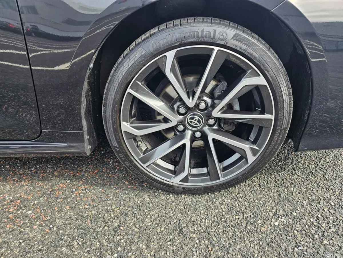 Toyota Corolla Saloon, Petrol Hybrid, 2022, Black