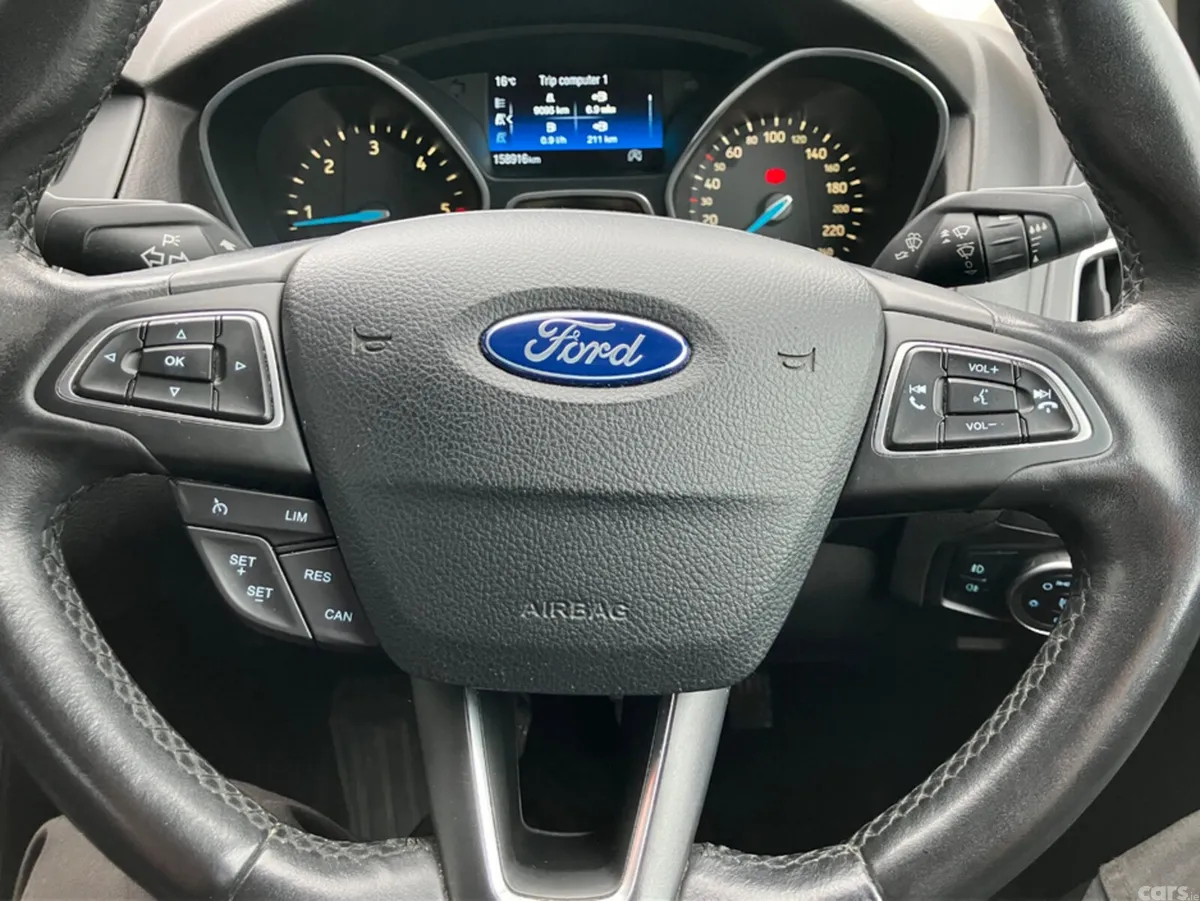 Ford Focus Saloon, Diesel, 2016, Red