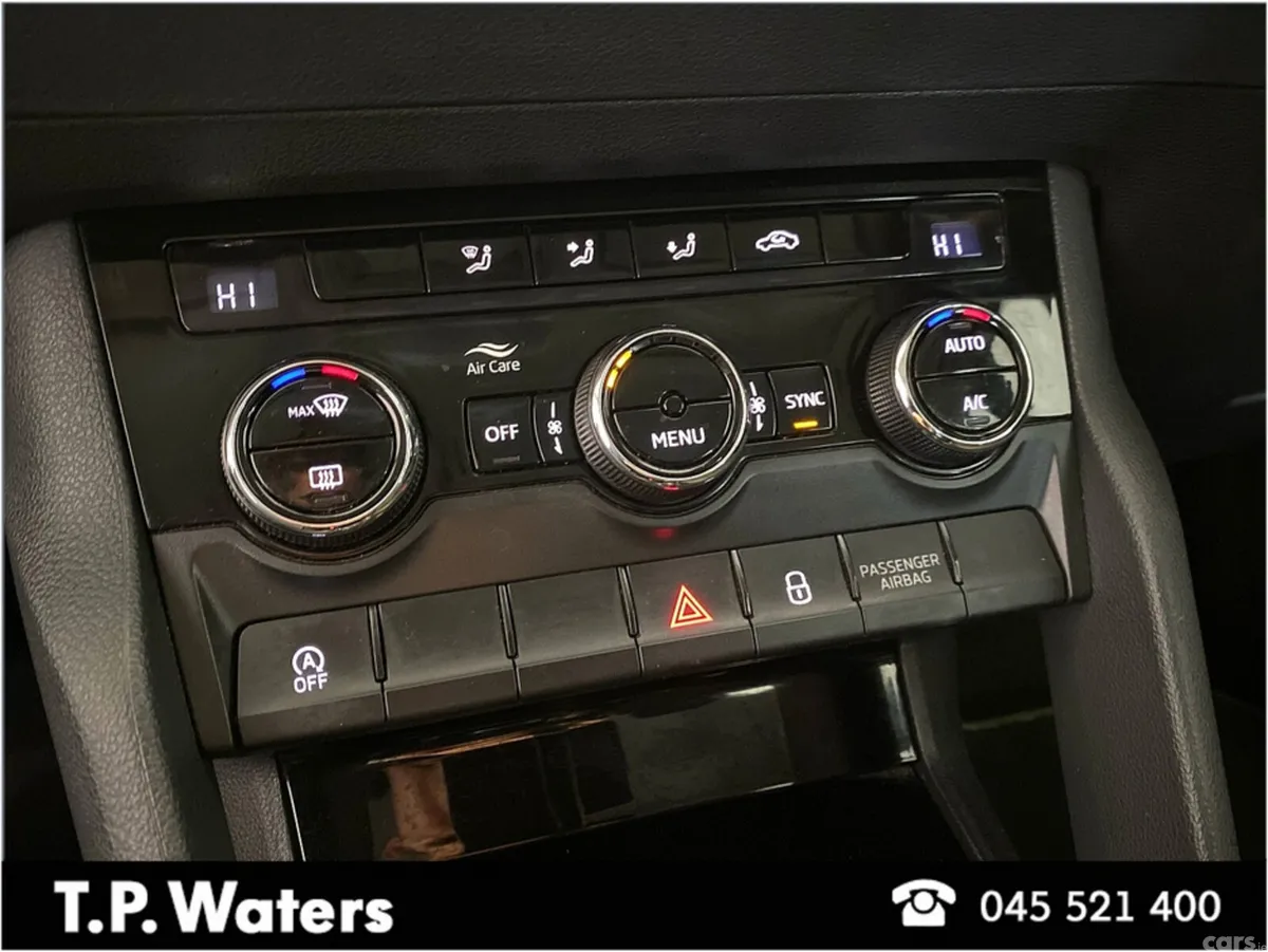 Skoda Karoq SUV, Diesel, 2019, Blue