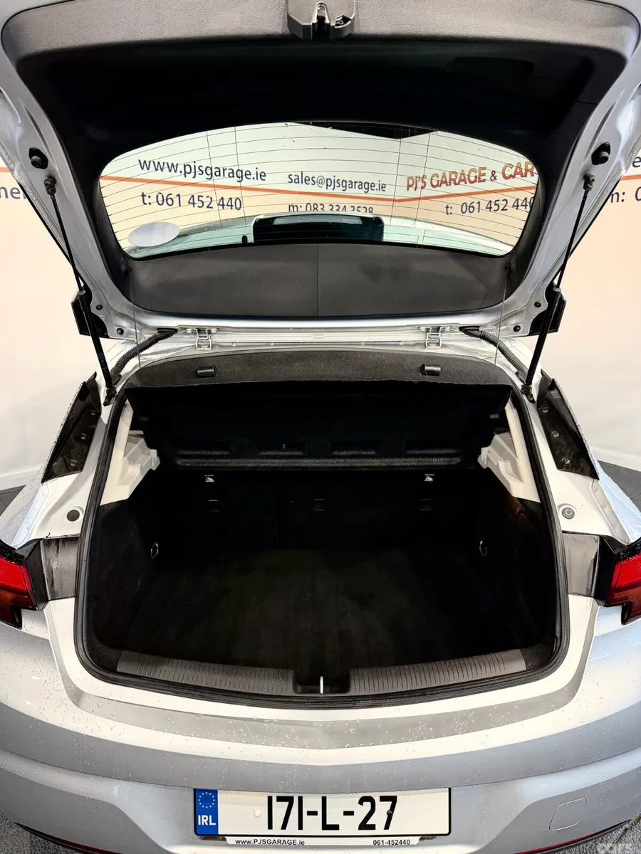 Opel Astra Hatchback, Petrol, 2017, Grey