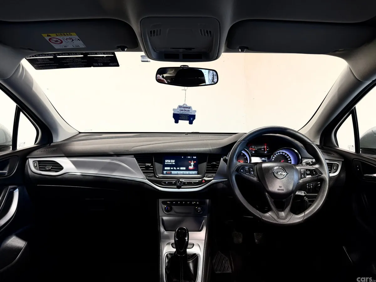 Opel Astra Hatchback, Petrol, 2017, Grey