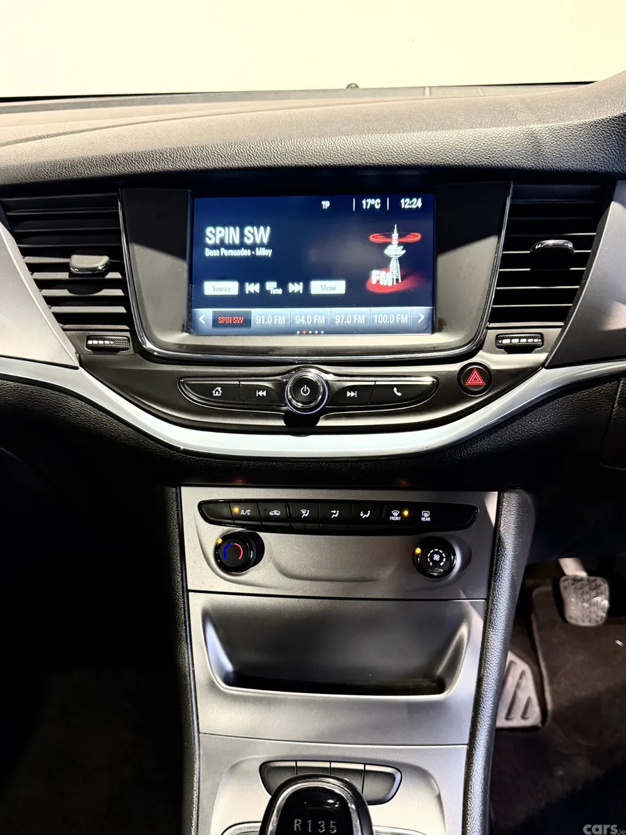 Opel Astra Hatchback, Petrol, 2017, Grey
