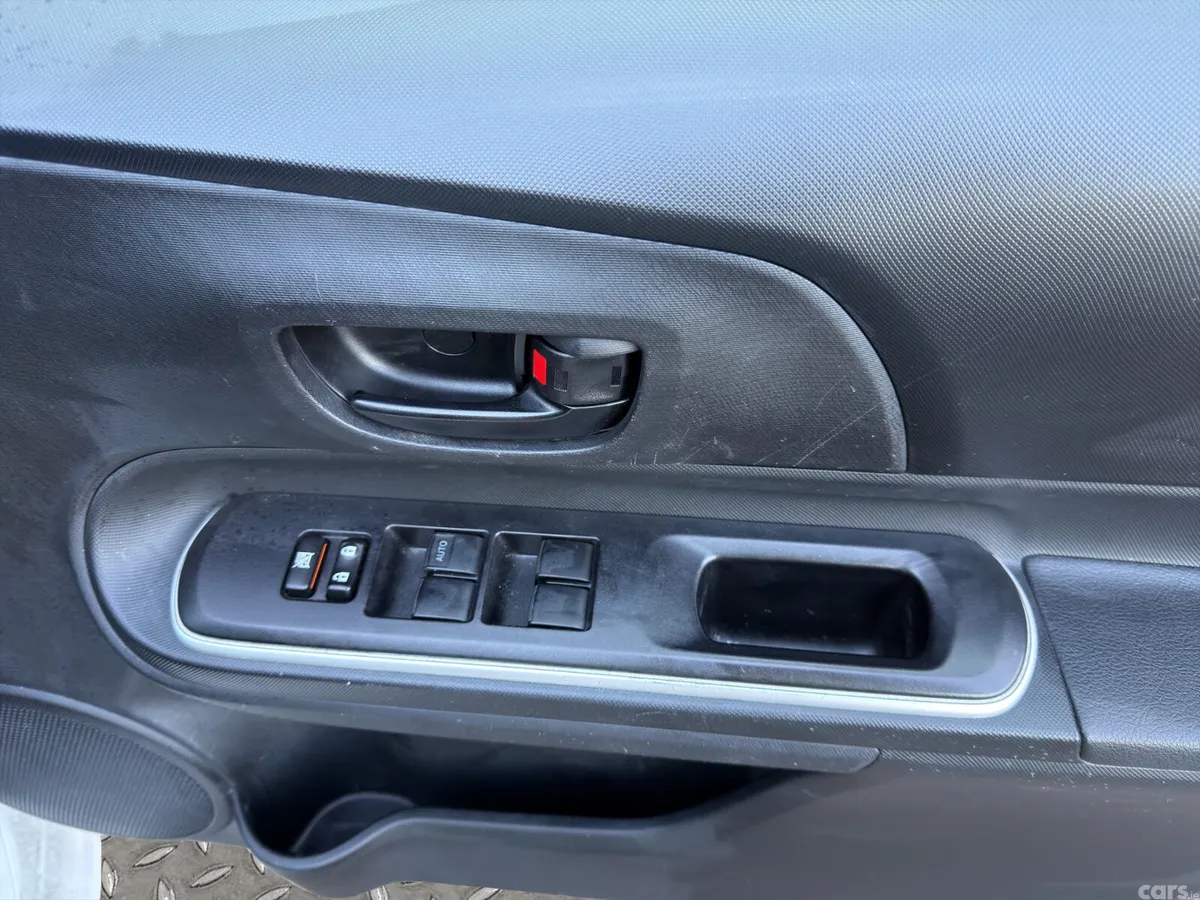 Toyota Aqua Hatchback, Petrol Hybrid, 2019, White