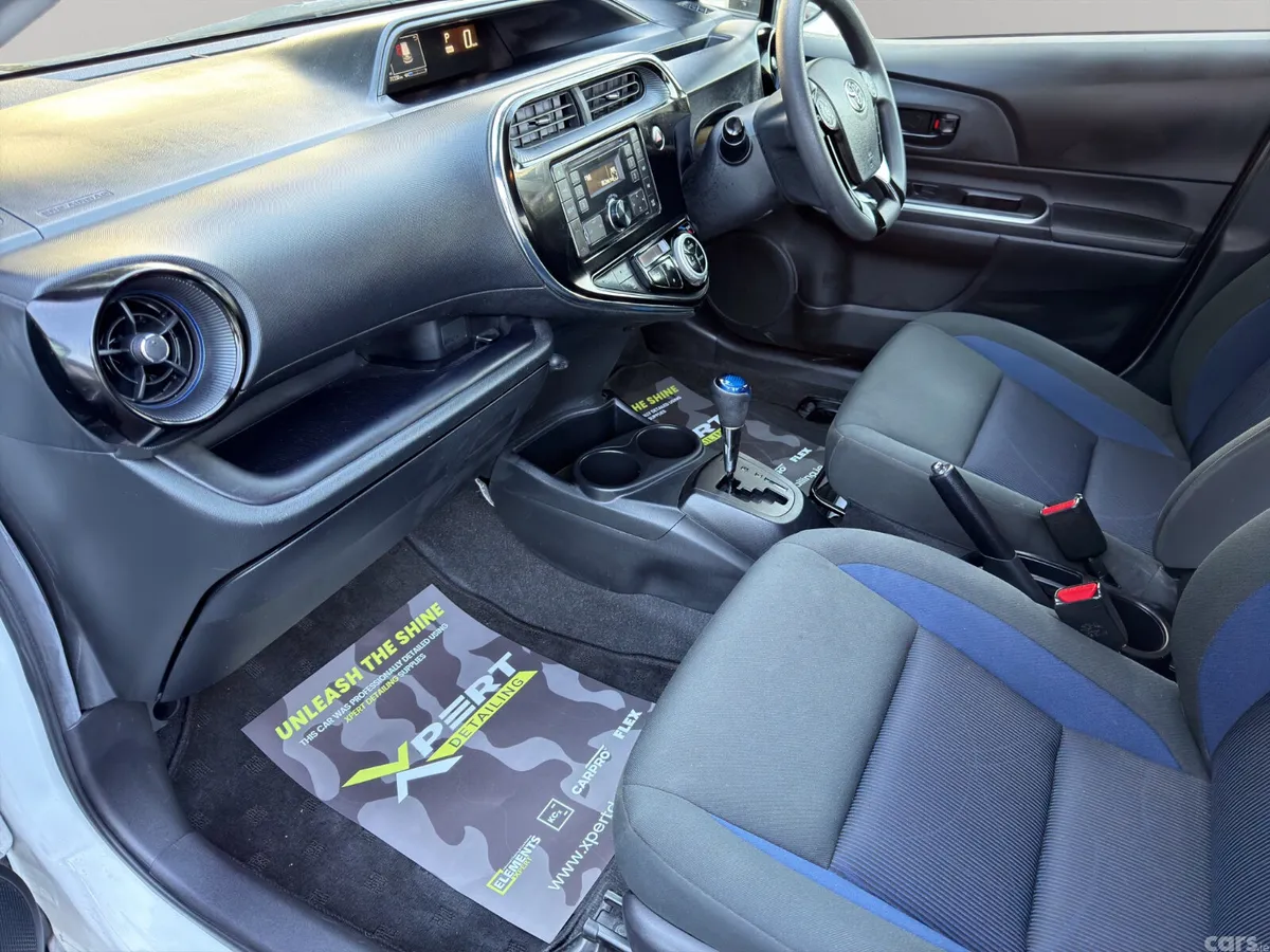 Toyota Aqua Hatchback, Petrol Hybrid, 2019, White