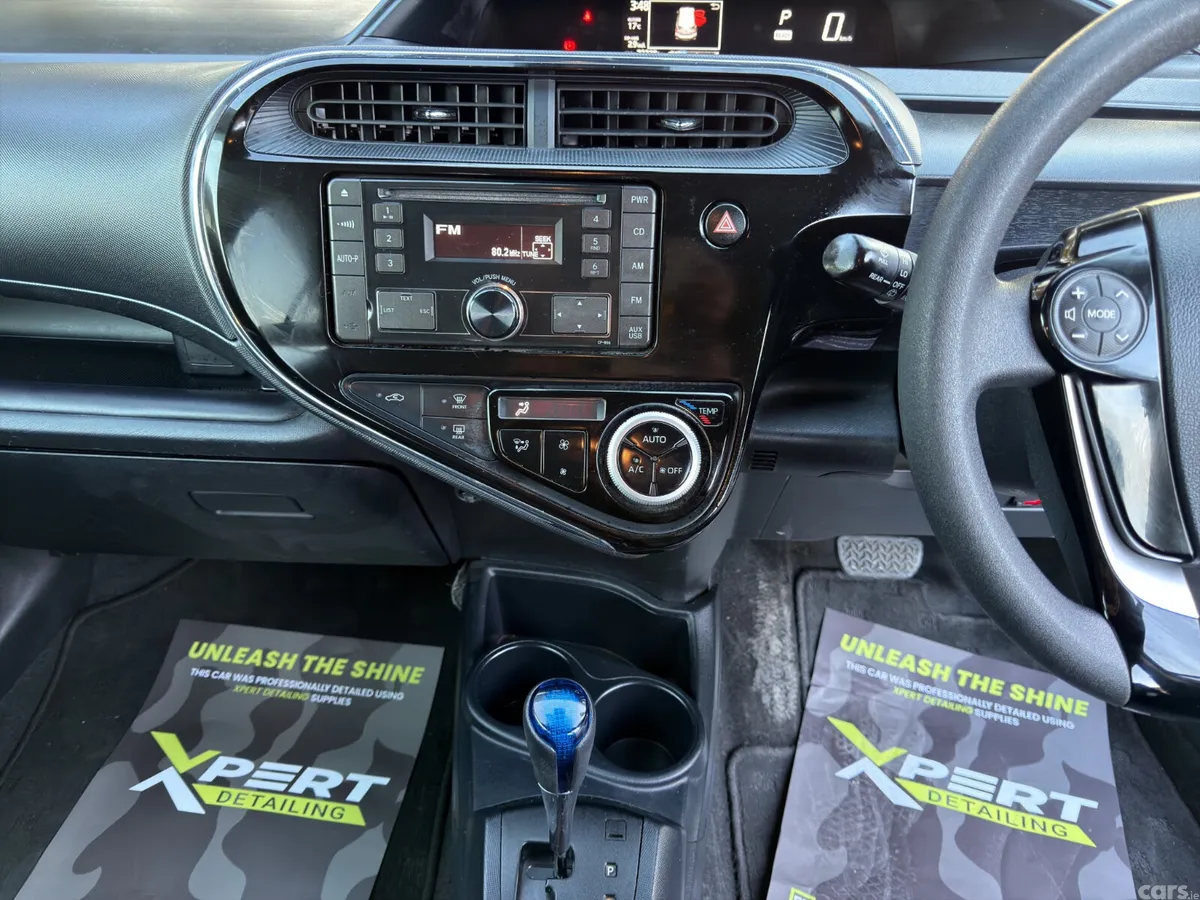 Toyota Aqua Hatchback, Petrol Hybrid, 2019, White