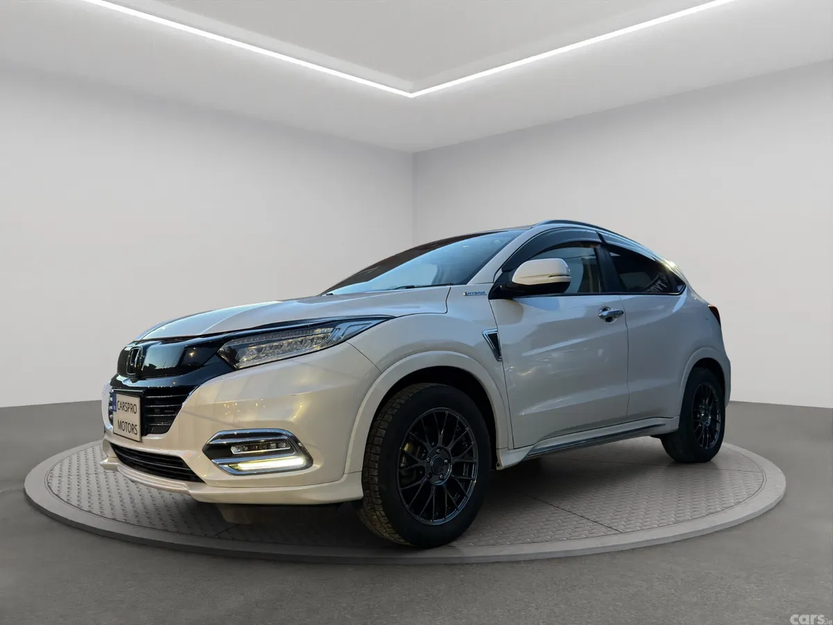 Honda Vezel Hatchback, Petrol Hybrid, 2019, White
