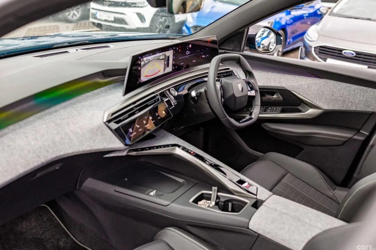 Peugeot 3008 MPV, Petrol Hybrid, 2026, Blue