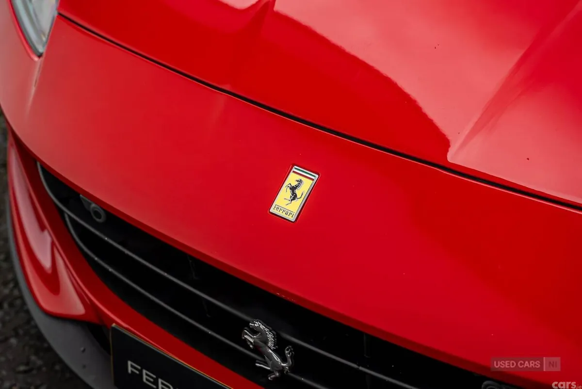 Ferrari Portofino , Petrol, 2019, Red