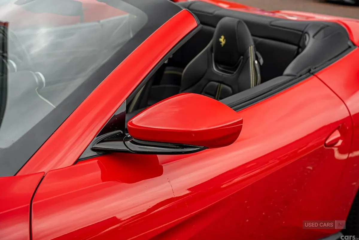 Ferrari Portofino , Petrol, 2019, Red