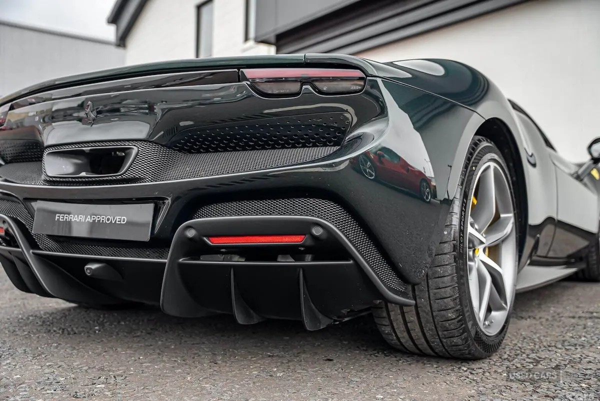 Ferrari Other Coupe, Petrol, 2024, Green