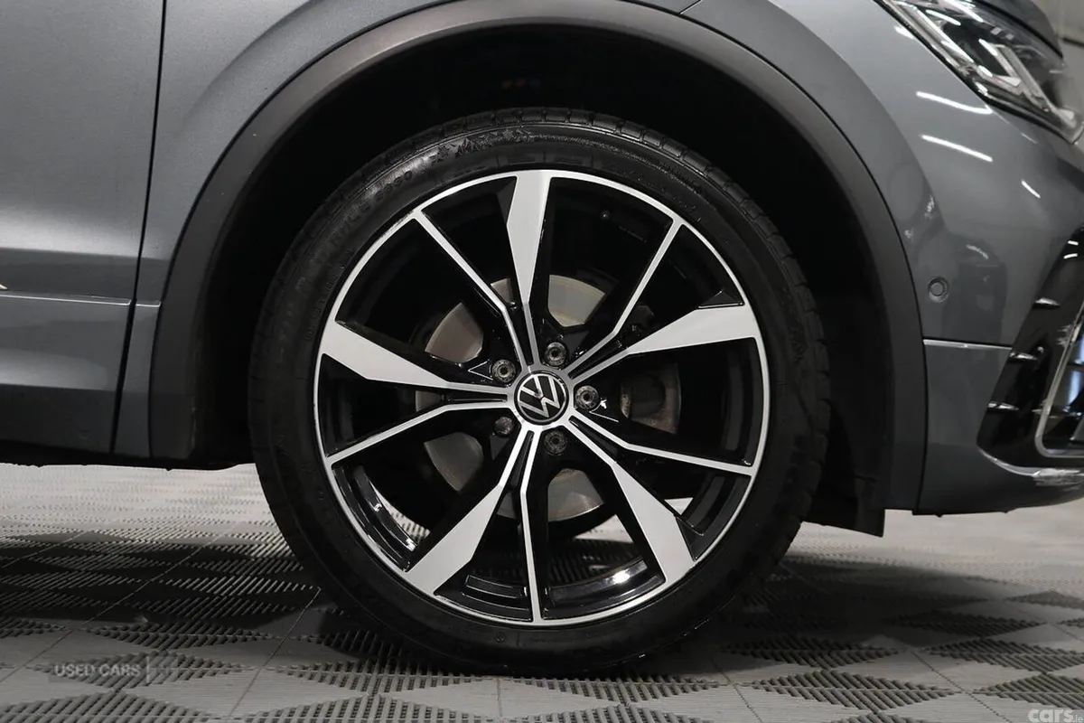 Volkswagen Tiguan Allspace SUV, Diesel, 2023, Grey
