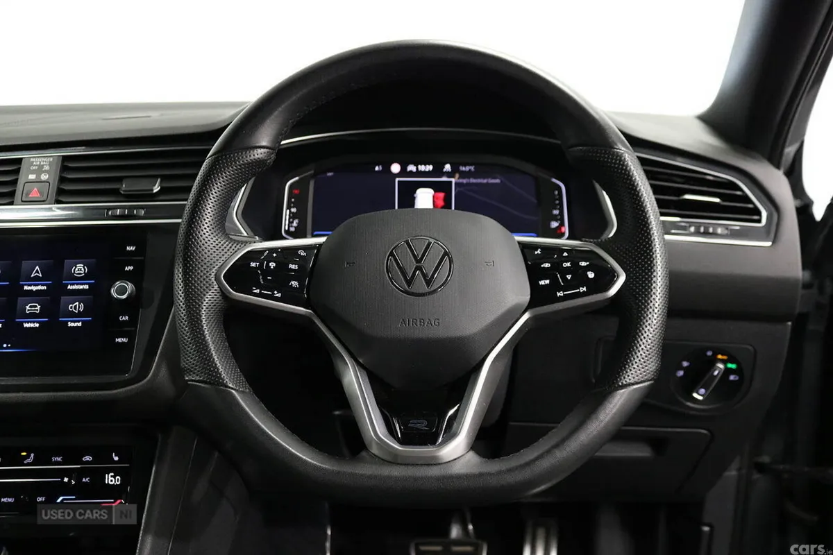 Volkswagen Tiguan Allspace SUV, Diesel, 2023, Grey
