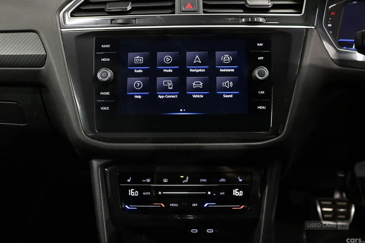 Volkswagen Tiguan Allspace SUV, Diesel, 2023, Grey