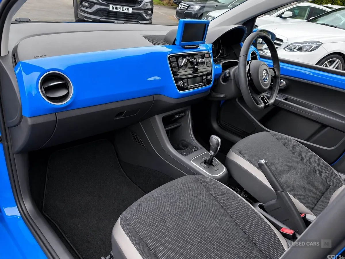 Volkswagen up! , Petrol, 2014, Blue