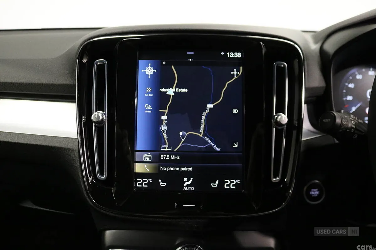 Volvo XC40 SUV, Petrol Hybrid, 2023, Black