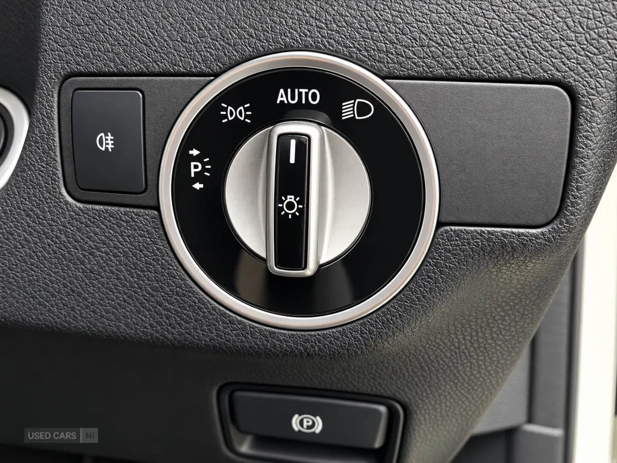 Mercedes-Benz A-Class , Petrol, 2014, White