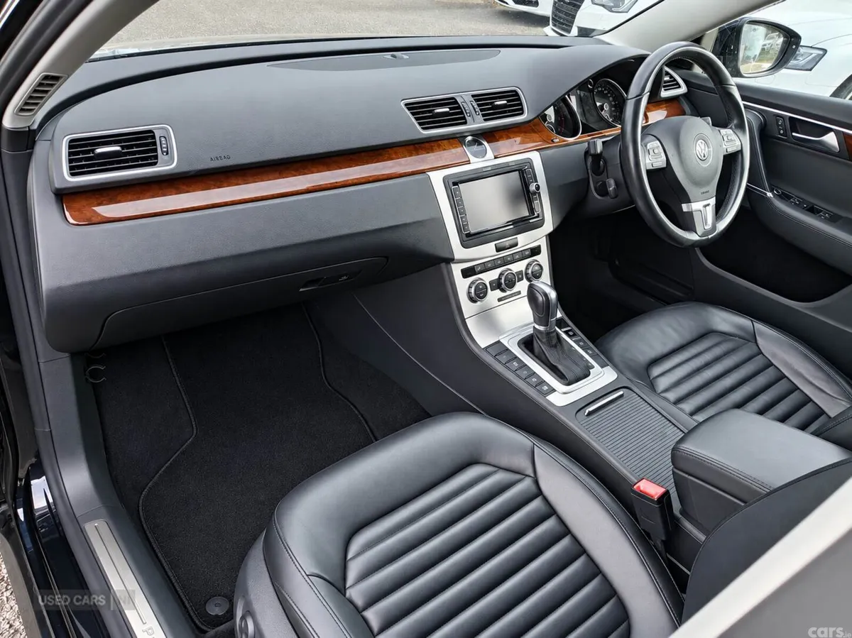 Volkswagen Passat , Petrol, 2013, Black