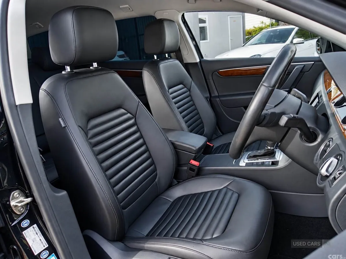 Volkswagen Passat , Petrol, 2013, Black