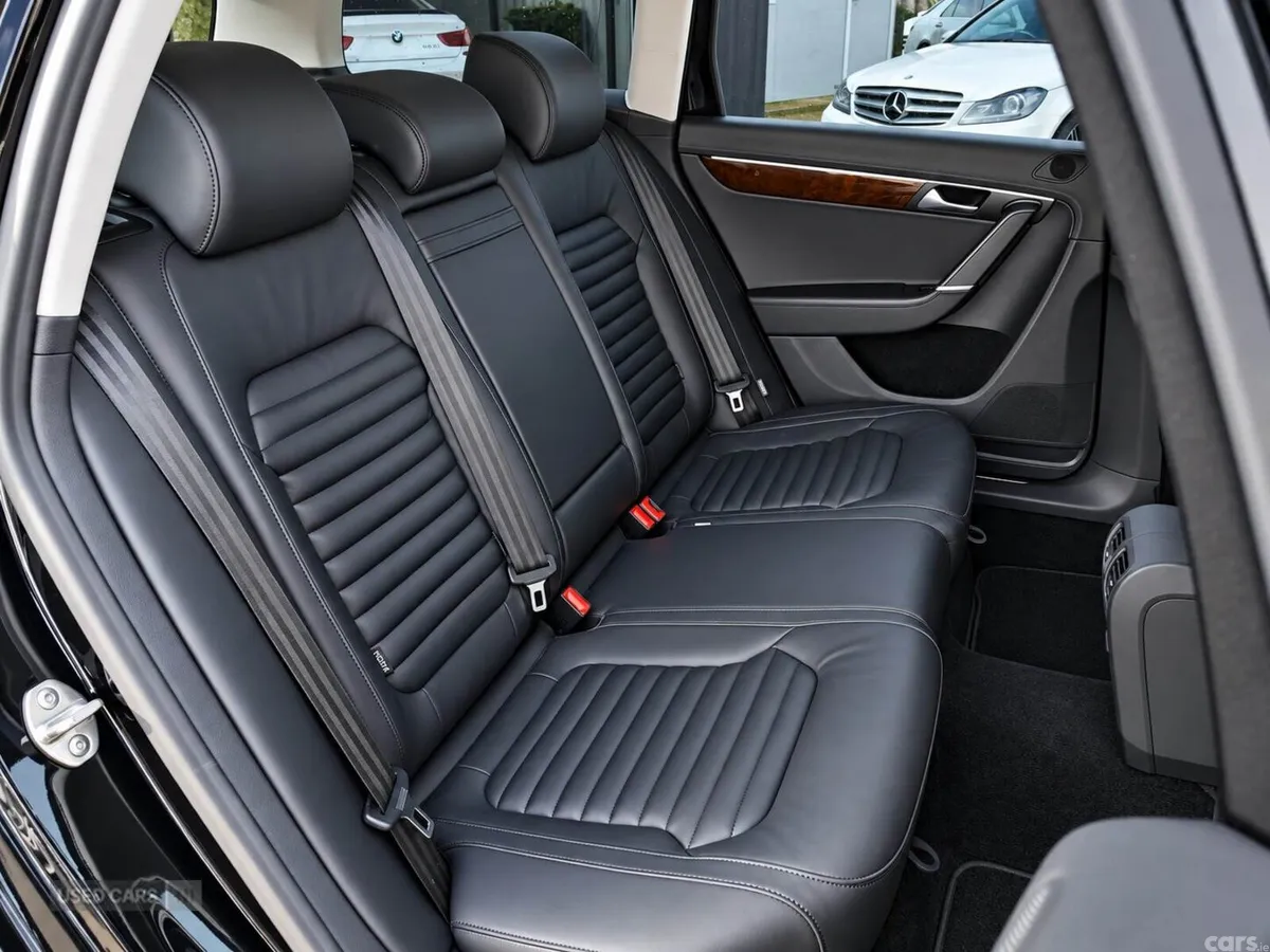 Volkswagen Passat , Petrol, 2013, Black