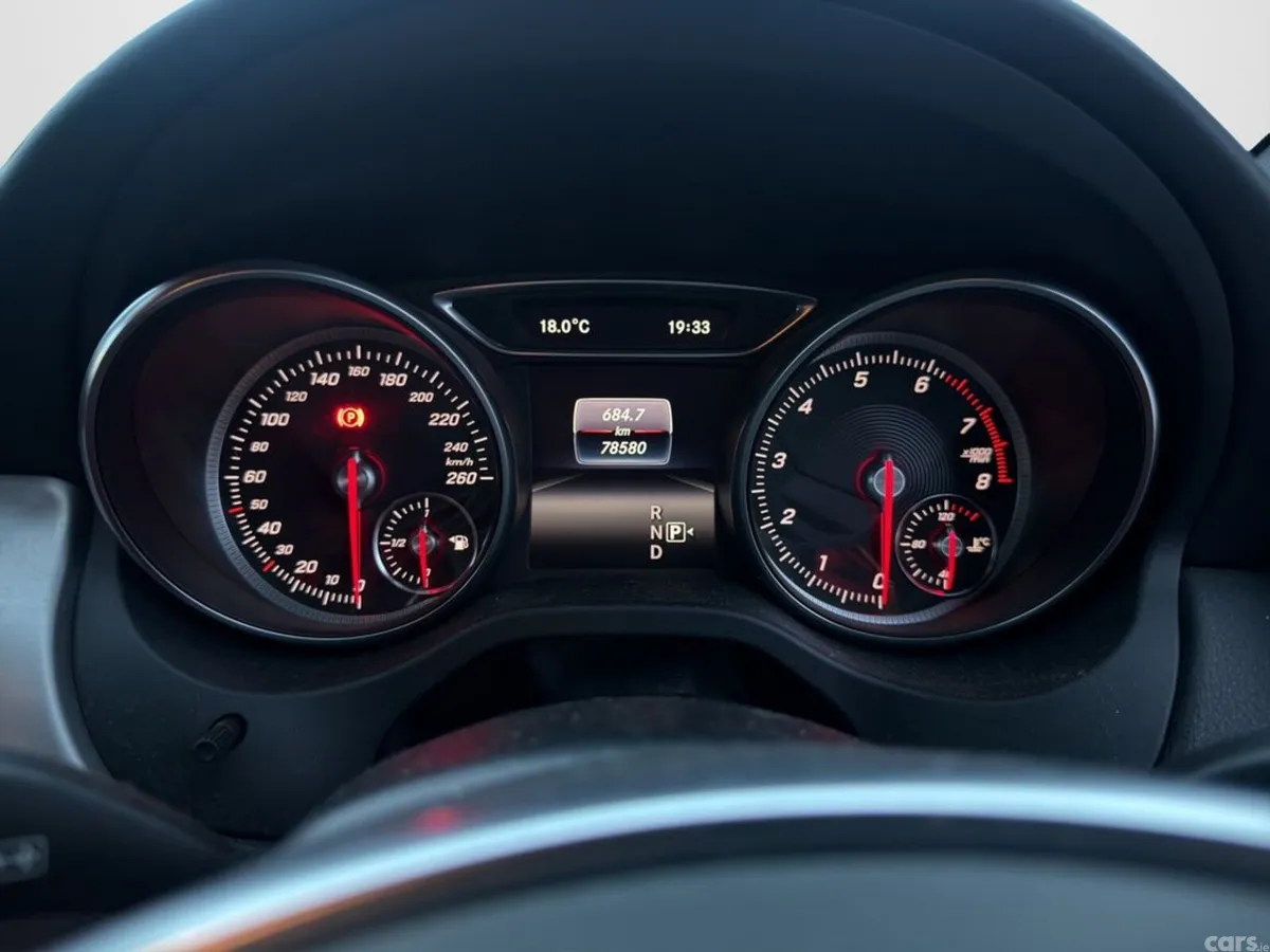 Mercedes-Benz CLA Estate, Petrol, 2018, Red