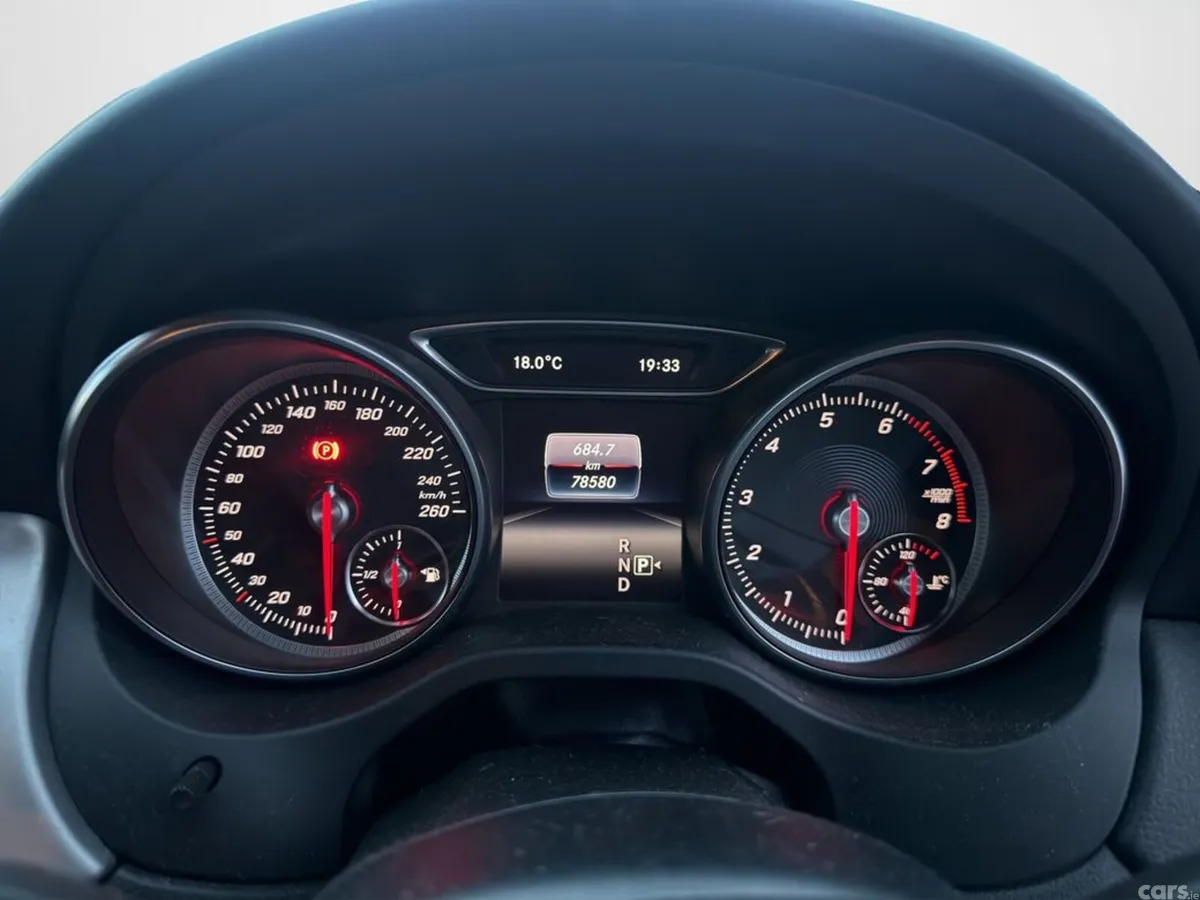 Mercedes-Benz CLA Estate, Petrol, 2018, Red