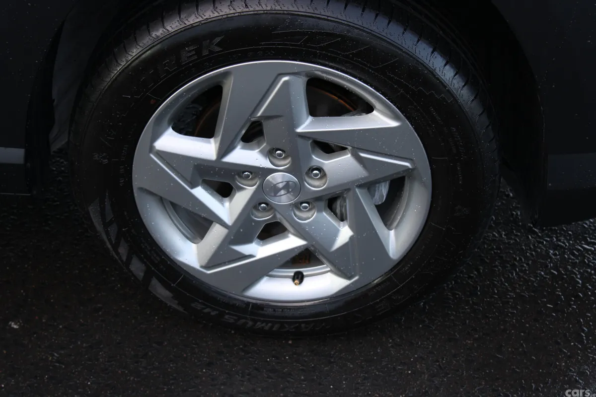 Hyundai KONA MPV, Petrol, 2026, White